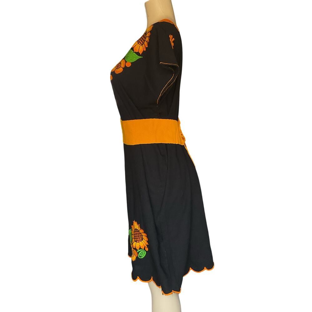 Mexican Black Embroidered Dress Sunflowers Folk Art Handcrafted Artisanal - Picture 4 of 10